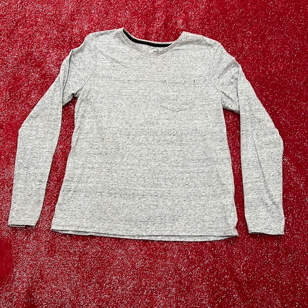 NWOT- Boy’s Long Sleeve, Gray/Black Speckles by H & M Organic Cotton 12-14 Youth
